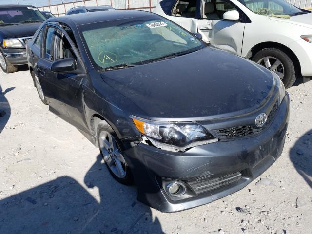 Toyota Camry (2012)