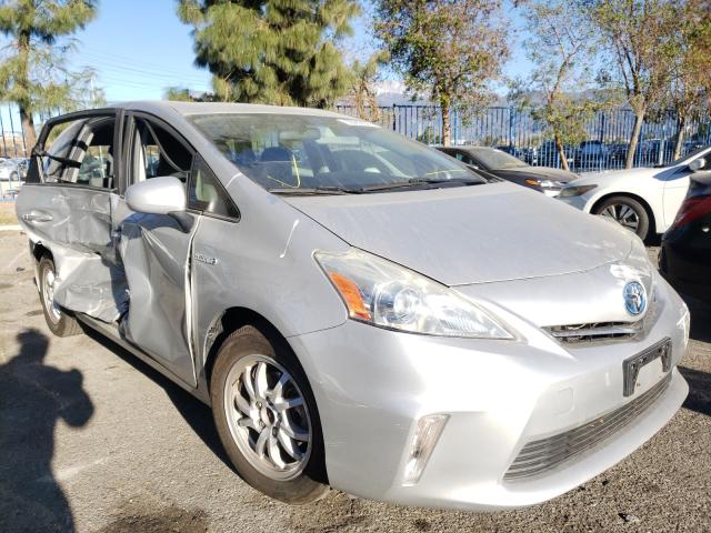 Toyota Prius v (2012)