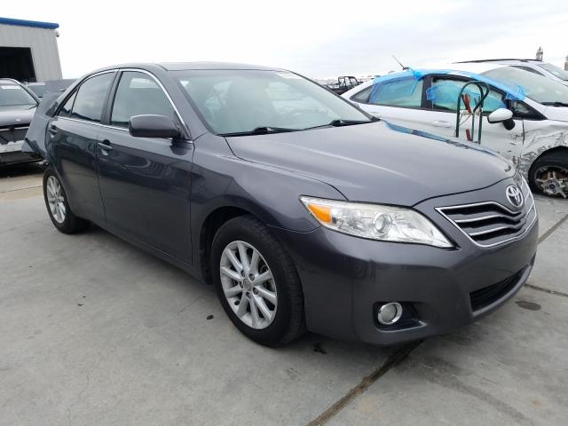Toyota Camry base (2010)