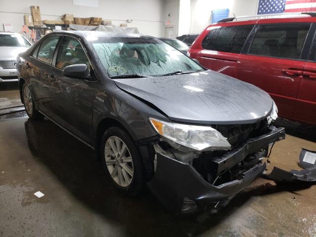 Toyota Camry (2012)