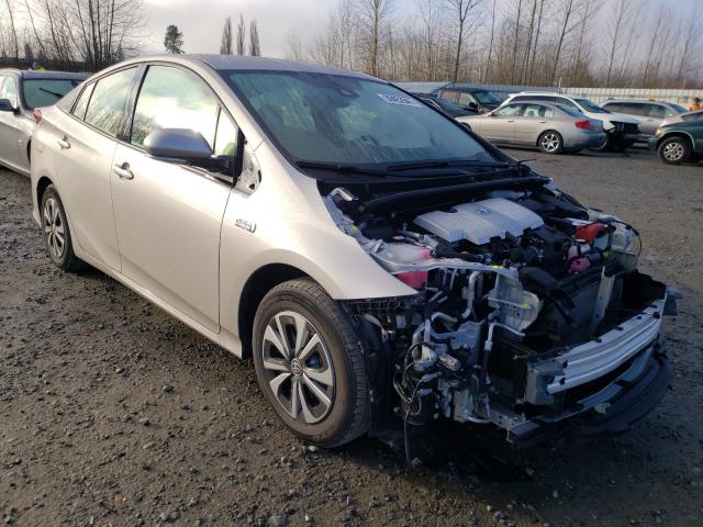 Toyota Prius prim (2017)