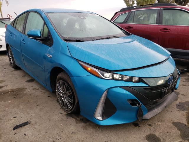 Toyota Prius prim (2017)