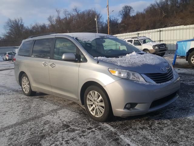 Toyota Sienna xle (2013)