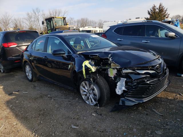 Toyota Camry le (2020)