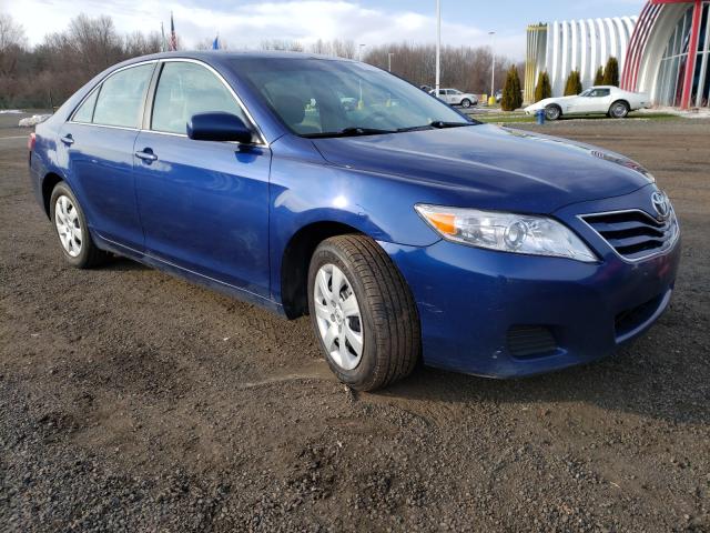 Toyota Camry base (2010)