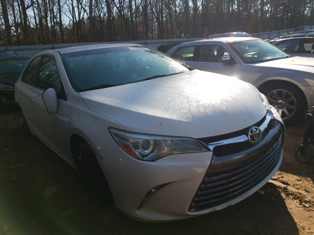 Toyota Camry le (2015)