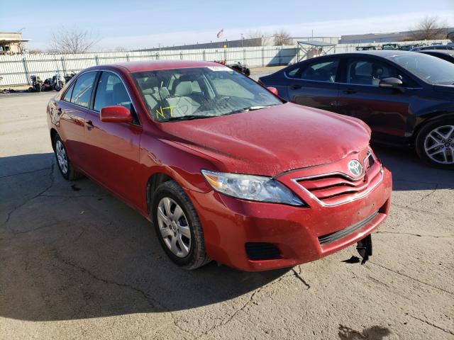 Toyota Camry base (2010)