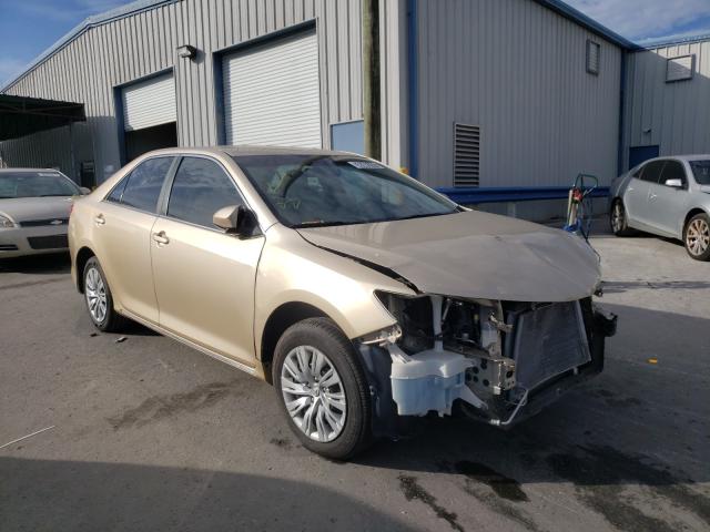 Toyota Camry base (2012)