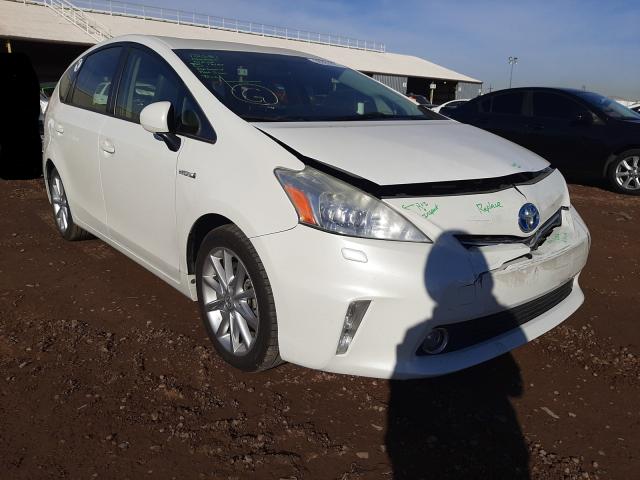 Toyota Prius v (2012)