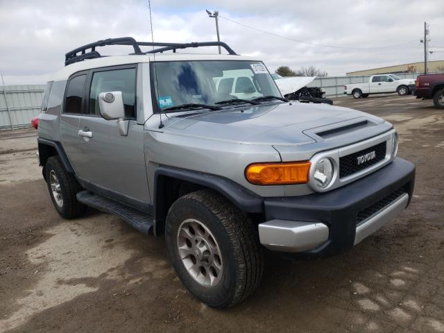 Toyota Fj cruiser (2011)