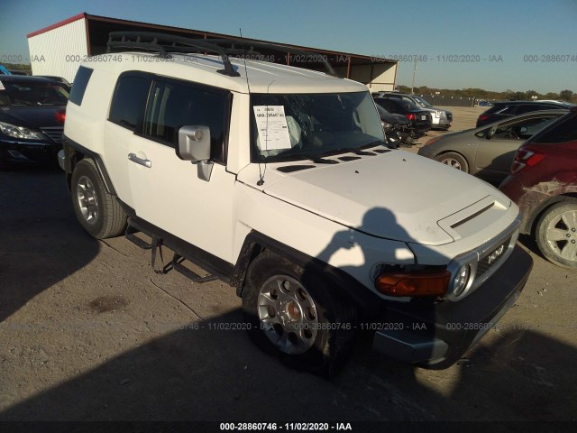 Toyota Fj cruiser (2013)