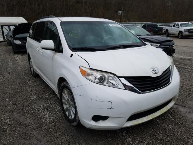 Toyota Sienna le (2014)