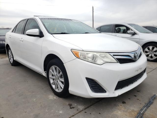 Toyota Camry base (2012)