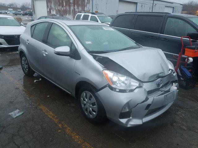 Toyota Prius c (2013)