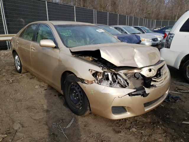Toyota Camry base (2010)