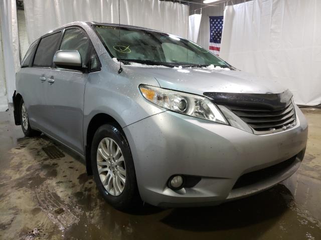 Toyota Sienna xle (2013)