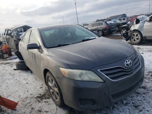 Toyota Camry base (2010)