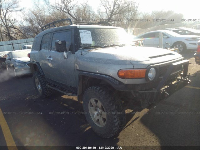 Toyota Fj cruiser (2010)