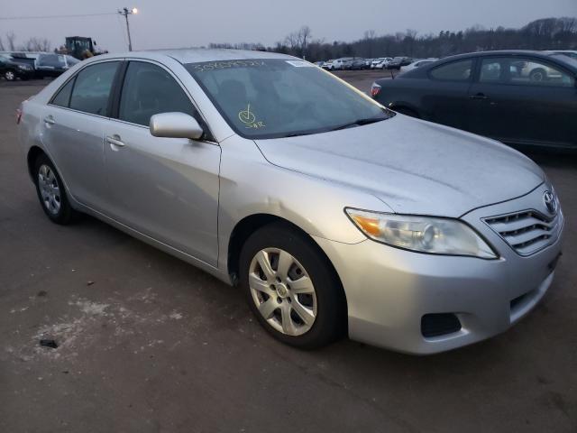 Toyota Camry base (2010)