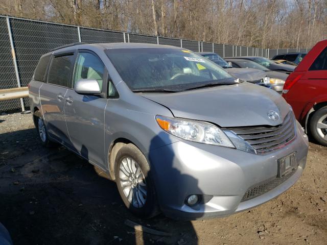 Toyota Sienna xle (2011)