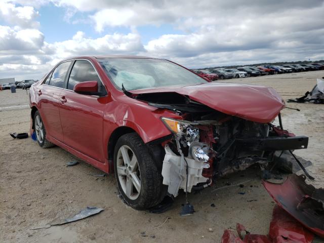 Toyota Camry base (2012)