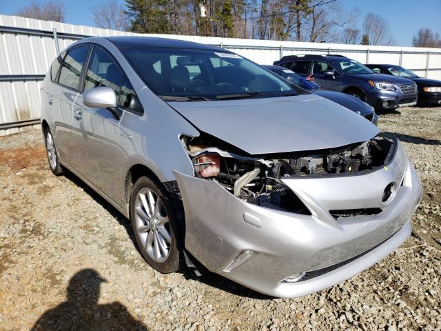 Toyota Prius v (2012)
