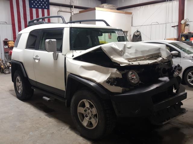 Toyota Fj cruiser (2010)