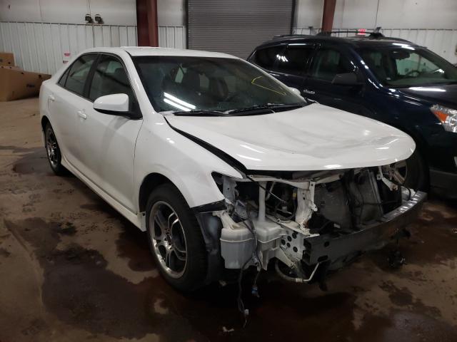 Toyota Camry base (2012)