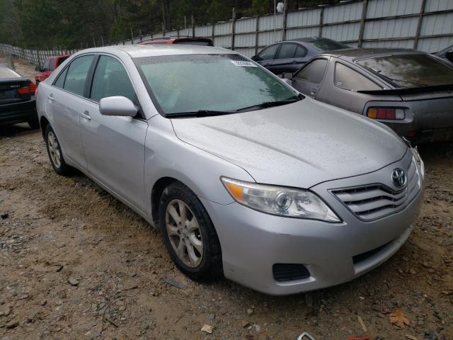 Toyota Camry base (2011)
