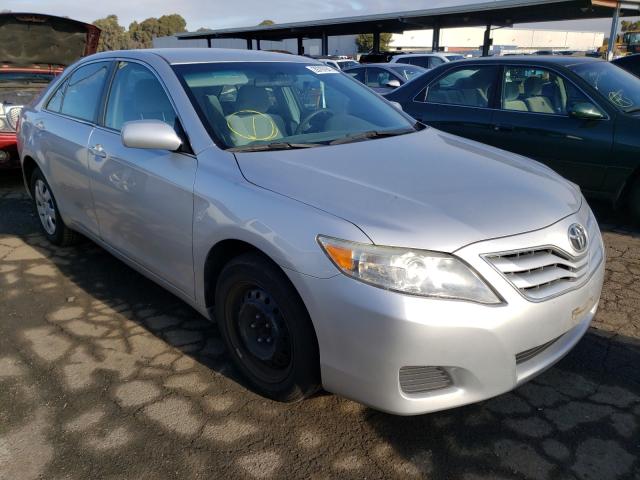 Toyota Camry base (2010)
