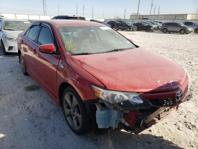 Toyota Camry base (2012)