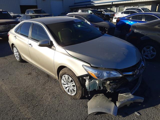 Toyota Camry le (2015)