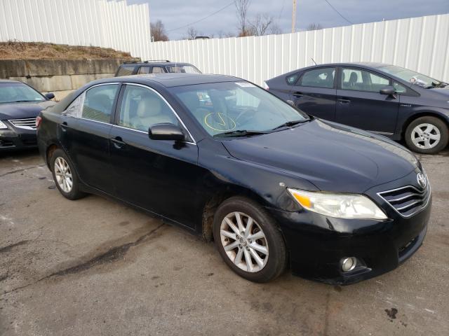 Toyota Camry base (2011)