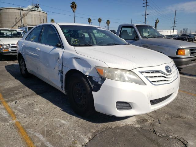 Toyota Camry base (2011)