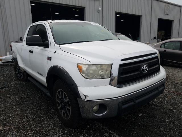Toyota Tundra dou (2010)