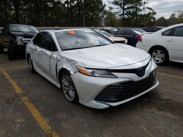 Toyota Camry hybr (2019)