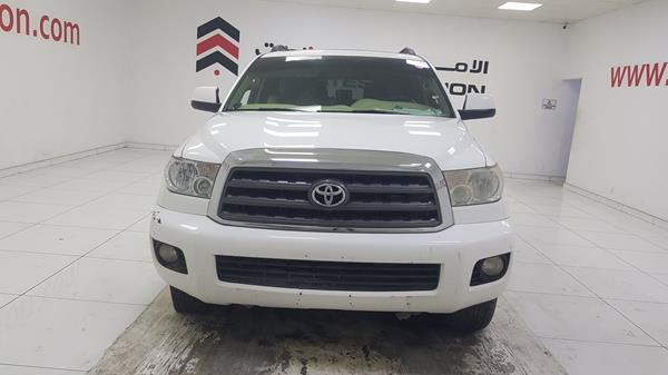Toyota Sequoia (2014)