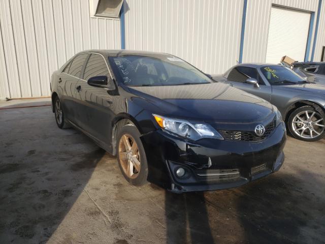 Toyota Camry base (2012)