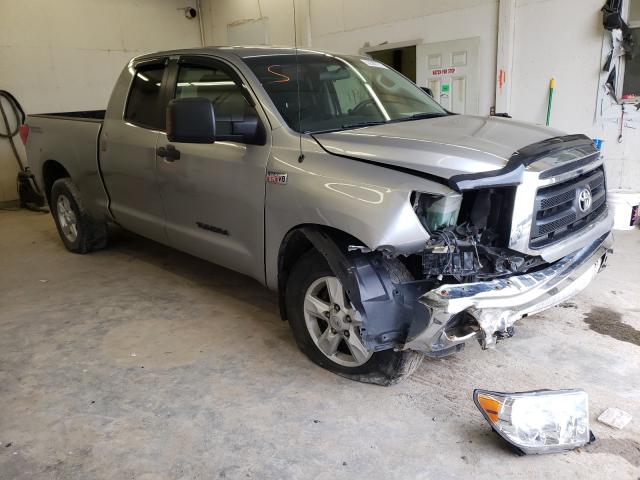 Toyota Tundra dou (2010)