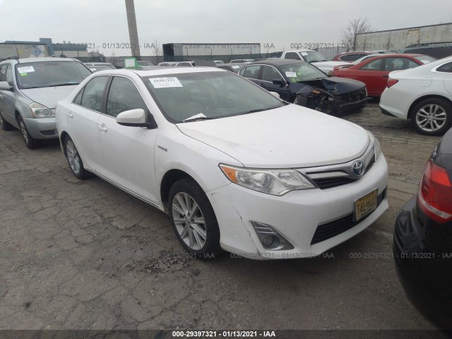 Toyota Camry hybrid (2013)