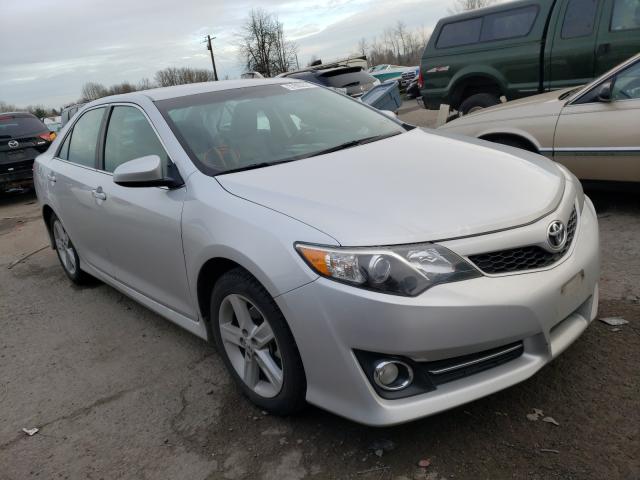 Toyota Camry base (2012)