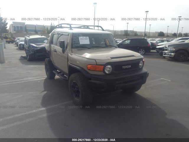 Toyota Fj cruiser (2011)