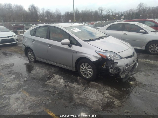 Toyota Prius plug-in (2014)