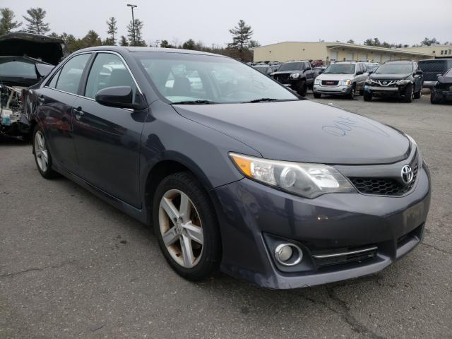 Toyota Camry base (2012)