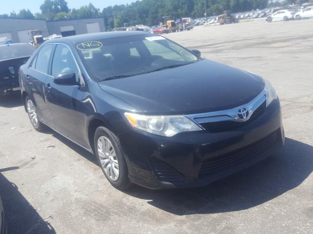 Toyota Camry l-se (2013)