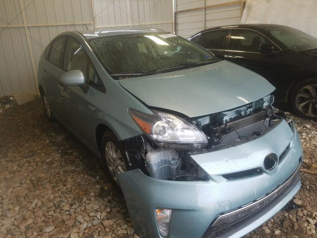 Toyota Prius plug (2014)