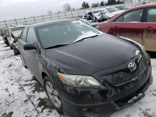 Toyota Camry base (2011)