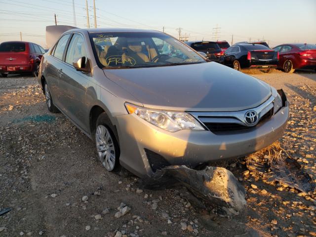 Toyota Camry l (2014)
