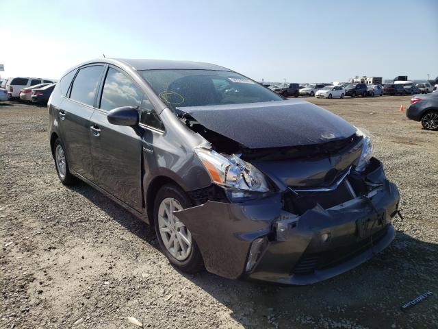 Toyota Prius v (2014)