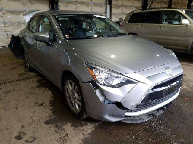 Toyota Scion ia (2016)